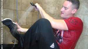 bradley-baine-in-sweats-nike-free-in-sho